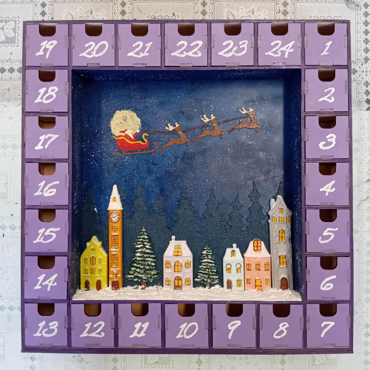 Domborműves élményfestés Gyarmaton: Adventi naptár - A kész alkotás