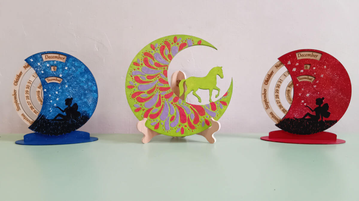 Élményfestés foglalkozás - Domborműves élményfestés: Mikulás napi festés - Öröknaptár és Holdvilág - 2025.12.06. Gyarmat - - A kész alkotások